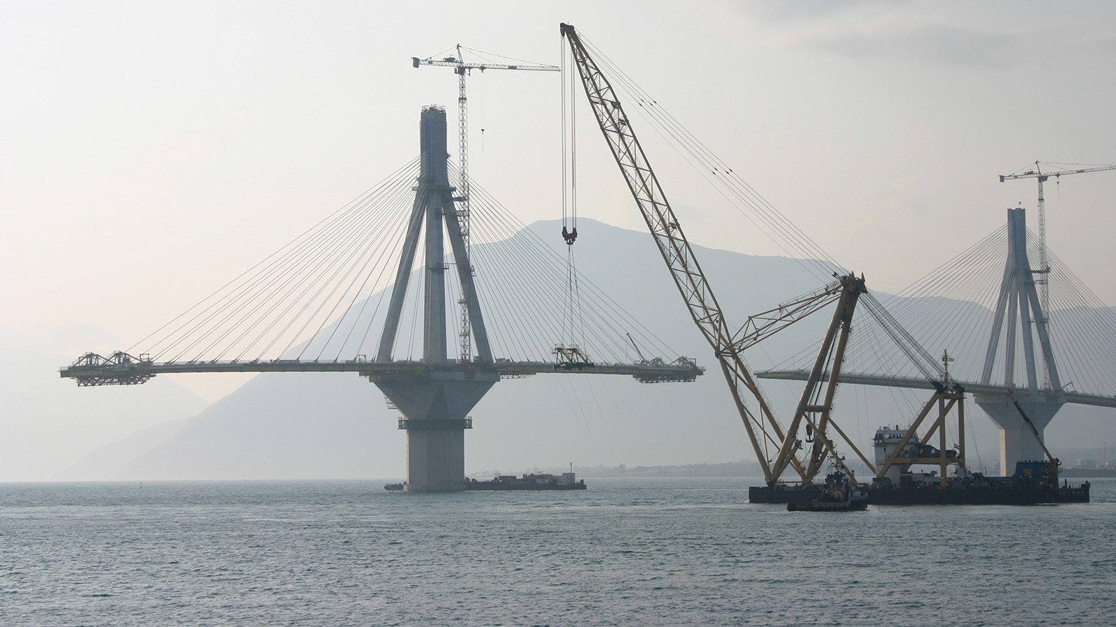 Περίπλοκη και απαιτητική η Ασφάλιση Οργανισμών του Δημοσίου