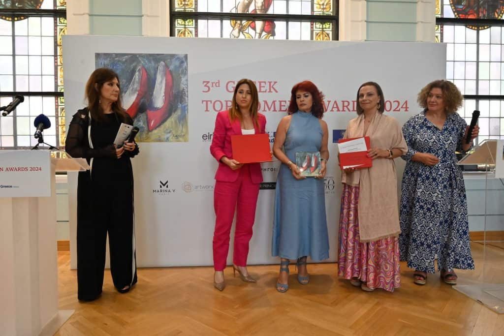 Η κα Ελισάβετ Νίκα της Covariance τιμήθηκε στα 3rd Greek Top Women Awards