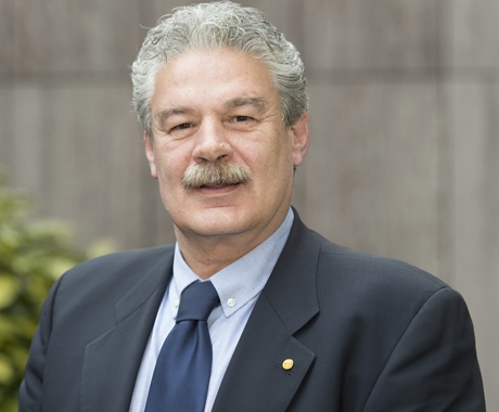Ανάπτυξη και αύξηση ασφαλίστρων για την ARAG και το 2014