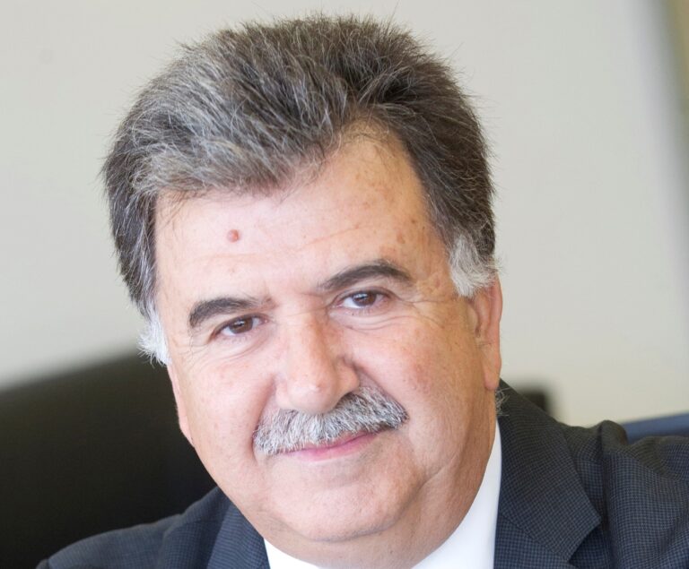 Στην πρώτη γραμμή ο Θεοφάνης Παναγιωτόπουλος