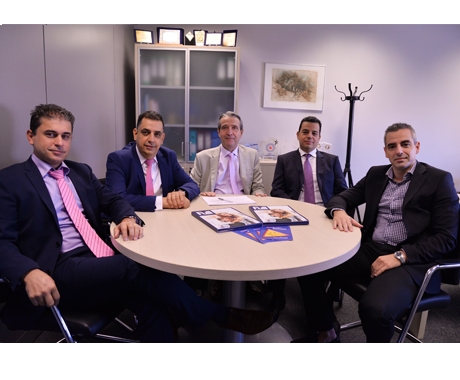Πίσω από τους ηγέτες βρίσκονται ισχυρές ομάδες