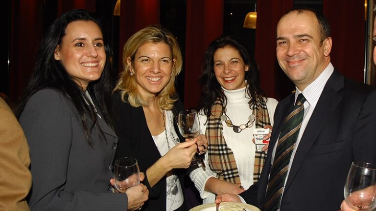 Aπό το coctail party της «Ασφαλιστικής Αγοράς» στο Cook & Look