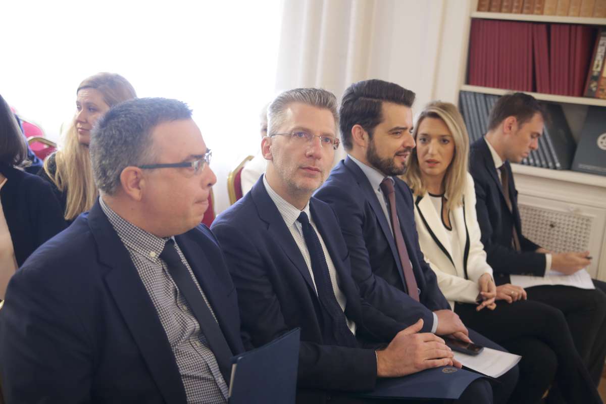 Μια πολύ ευπρόσδεκτη αναγνώριση από τον Πρόεδρο της ΕΑΕΕ…
