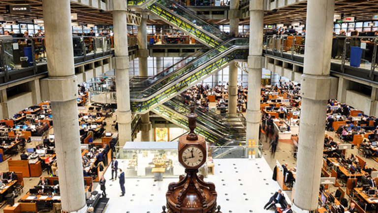 Οι Lloyd's καλούν τους ασφαλιστές να σχεδιάσουν απλούστερα προϊόντα
