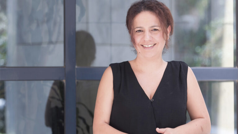 Η κα Έφη Μπερτσιά παρουσιάζει το “SynetHome” της Συνεταιριστικής Ασφαλιστικής