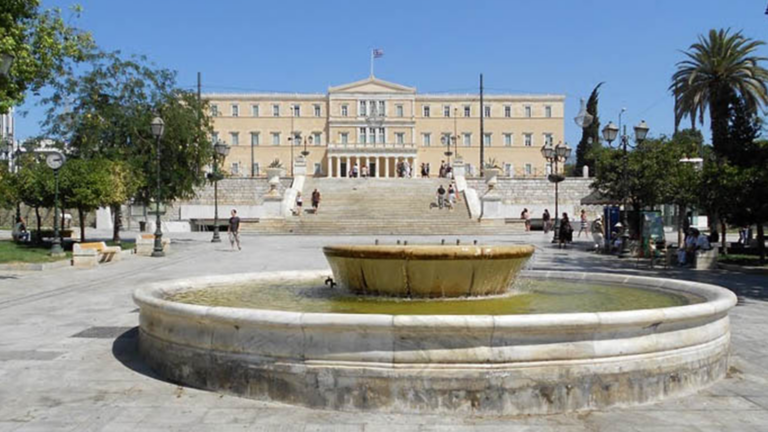 Ευρωπαϊκή Επιτροπή: Ύφεση 9,7% και ανεργία 19,9% στην Ελλάδα το 2020