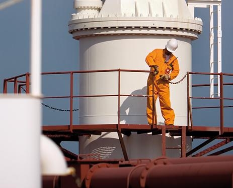 Ασφάλιση πληρωμάτων πλοίων: Μειωμένη η παραγωγή, αλλά και ο δείκτης ζημιών το 2013