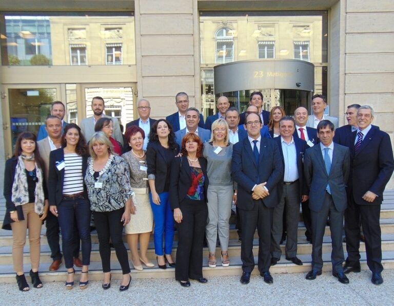 Οι καλύτεροι συνεργάτες της ΑΧΑ ταξίδεψαν στην κοιλάδα του Λίγηρα και στο Παρίσι