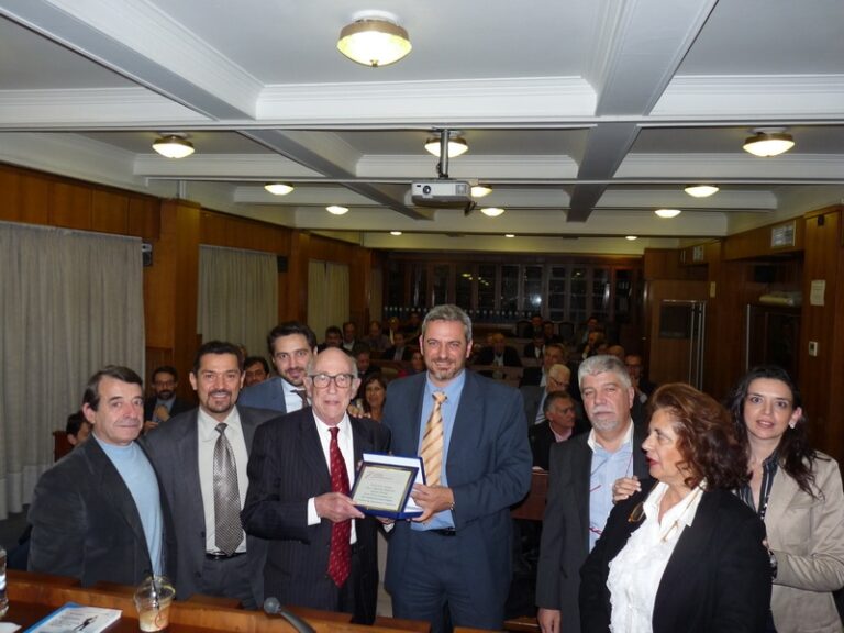 O ΠΣΣΑΣ βραβεύει τον Εμμανουήλ Μάρκογλου