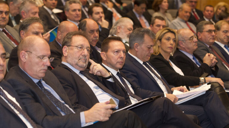 Προς τους κ.κ. Πιτσιόρλα και Βρούτση...