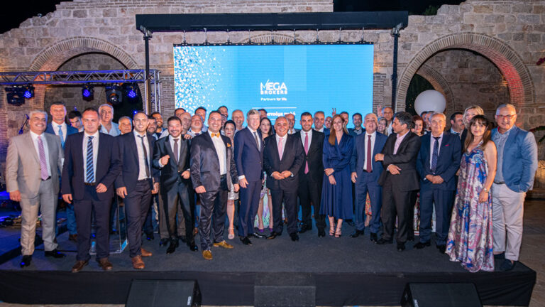 Λαμπρή βραδιά βραβεύσεων με σφραγίδα MEGA BROKERS