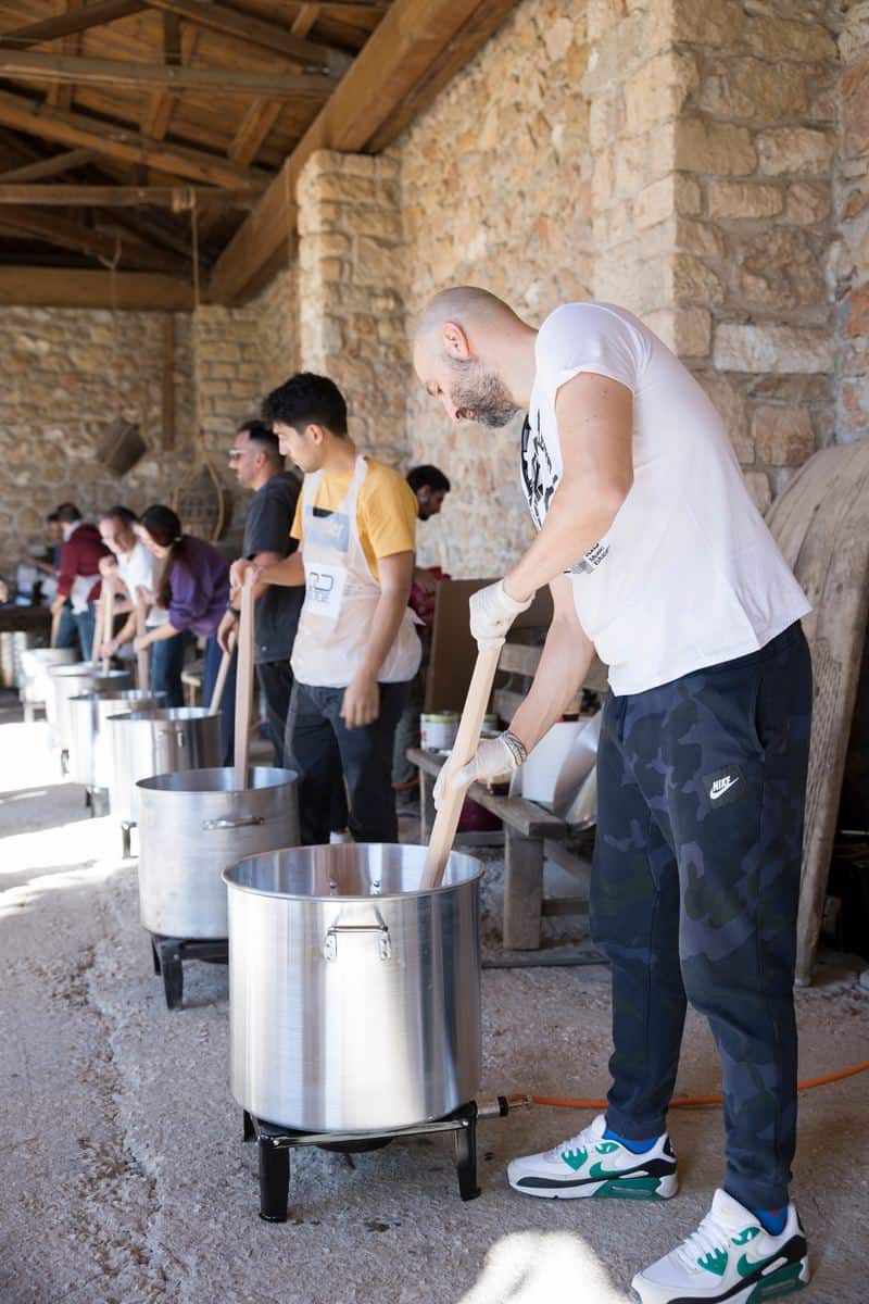 2.000 μερίδες φαγητό ετοιμάστηκαν από τον Σ.Ε.Σ.Α.Ε. σε συνεργασία με την Οργάνωση ΓΗ