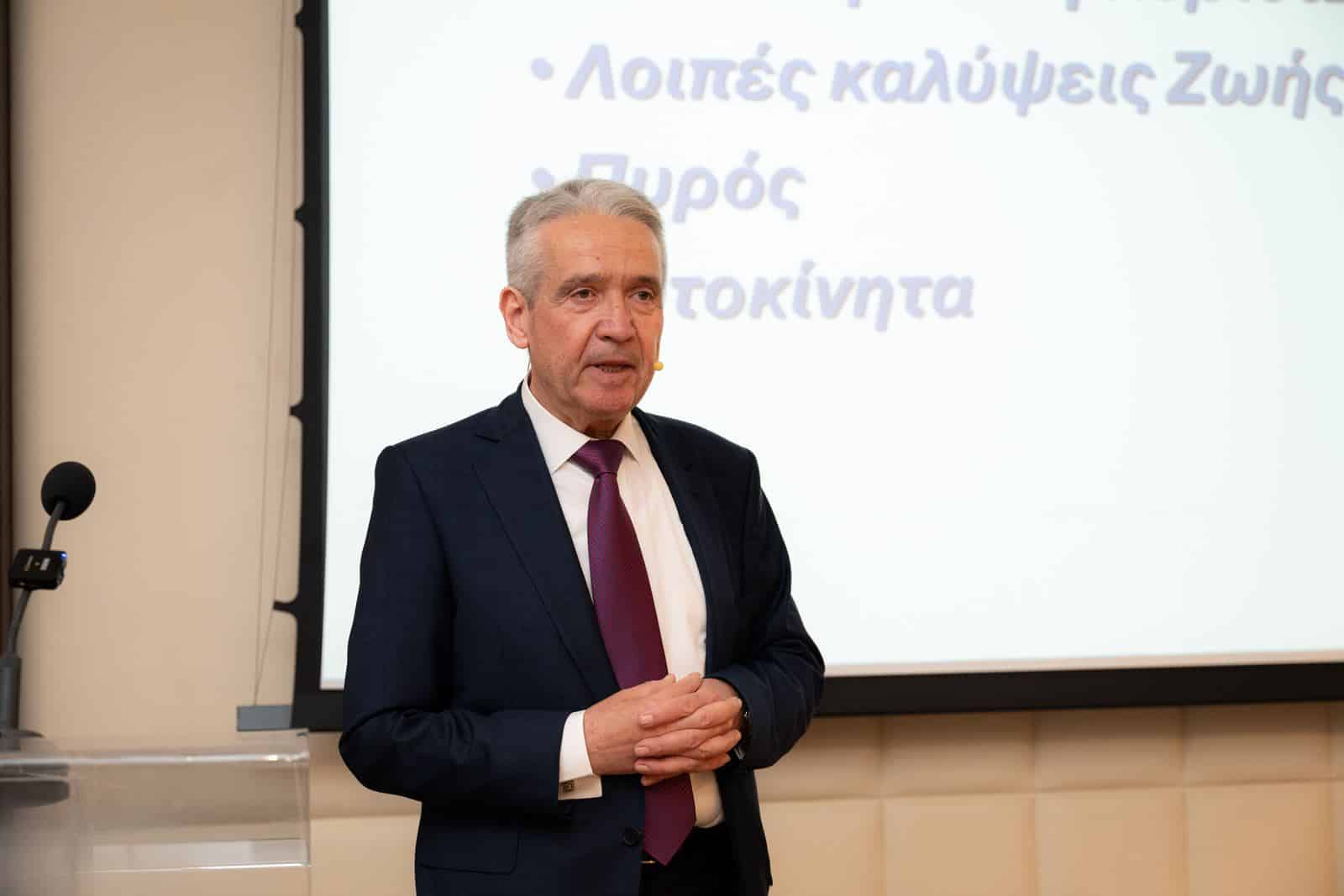 Επιθεώρηση Χρήστου Χρυσολόγου: Δημιουργώντας Αστέρια!