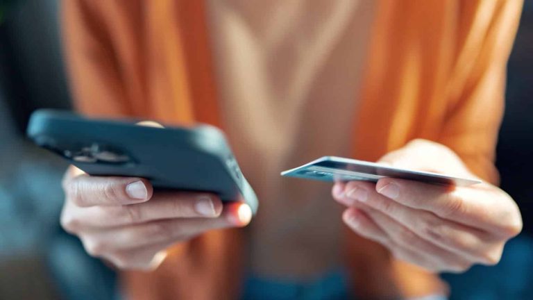 Kaspersky: Πώς χρησιμοποιούνται Apple Pay και Google Wallet για την κλοπή καρτών