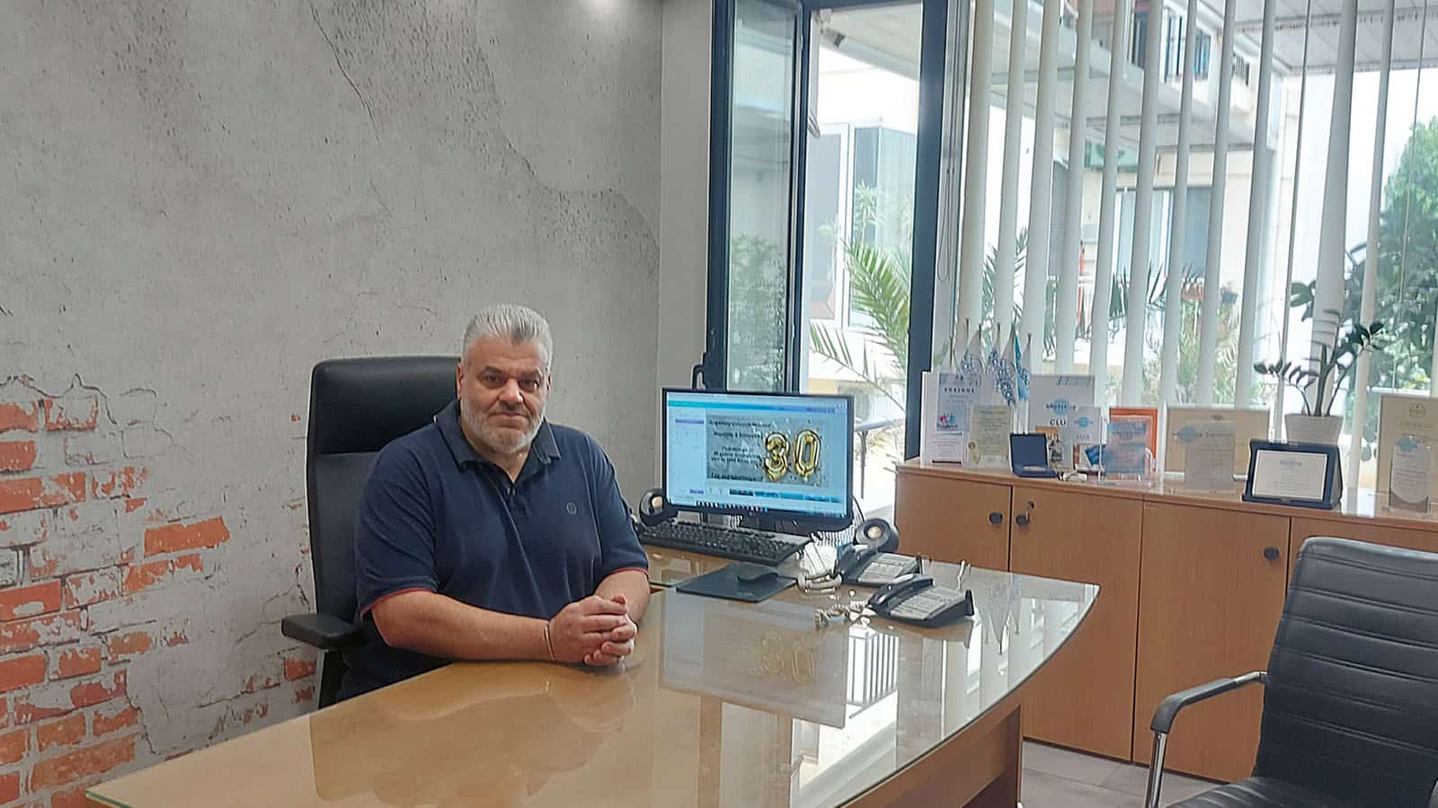 Οδοιπορικό εκτός των τειχών – 36η στάση: Χανιά, Γιώργος Θυμιανός Οδοιπορικό εκτός των τειχών – 36η στάση: Χανιά, Γιώργος Θυμιανός
