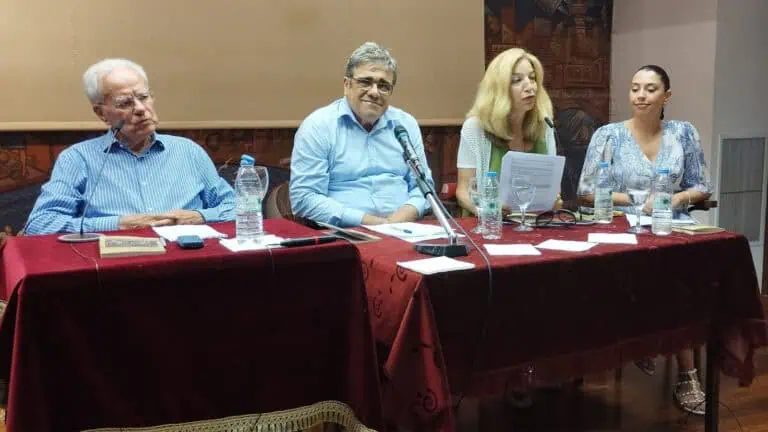 «Τι καπνό φουμάρουμε»: Παρουσίαση βιβλίου στη Θεσσαλονίκη